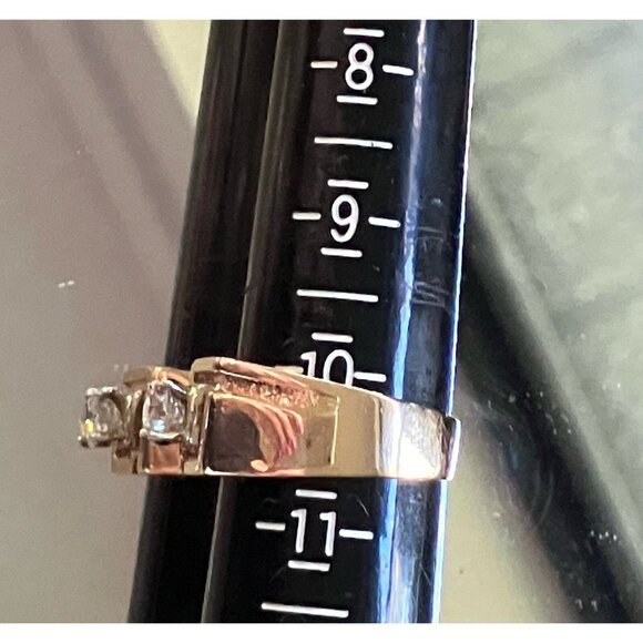 Diamond Solitaire in Wide 10k Gold Band - Picture 7 of 8